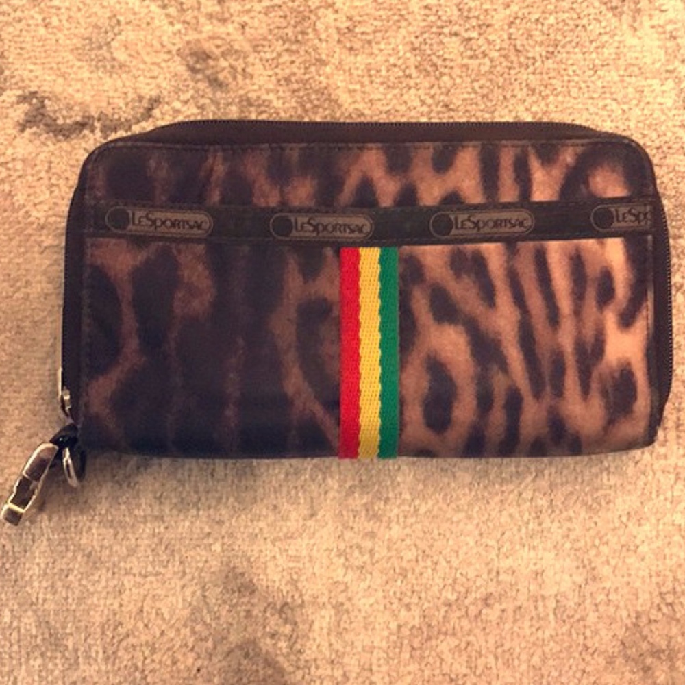 LeSportsac Gwen Stefani L.A.M.B. Leopard Wallet